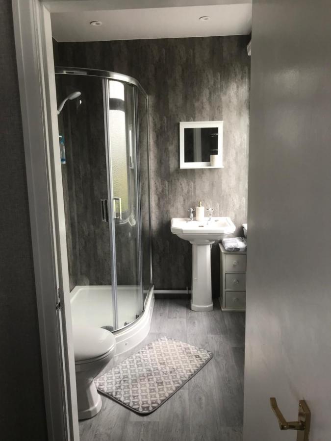 Dale View Bed & Breakfast Holmrook Екстериор снимка