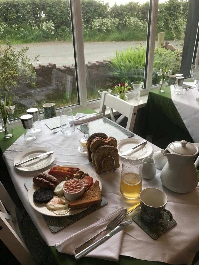 Dale View Bed & Breakfast Holmrook Екстериор снимка