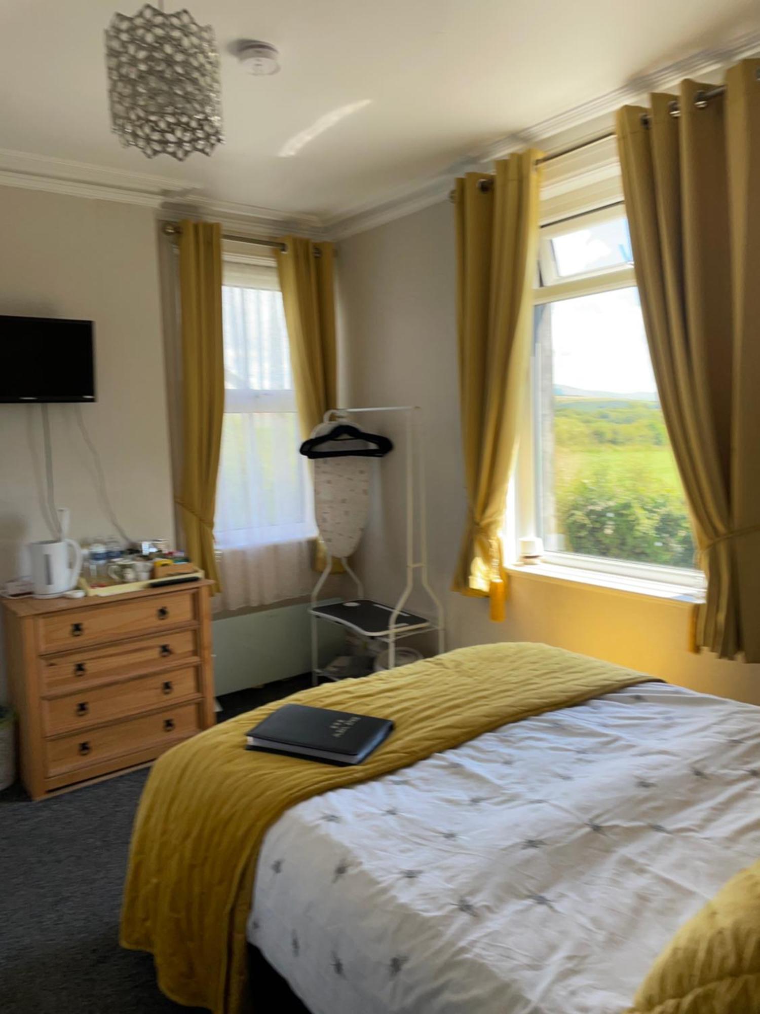 Dale View Bed & Breakfast Holmrook Екстериор снимка